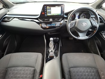 Used Toyota C-HR 2021 for sale - 77987331: Photo