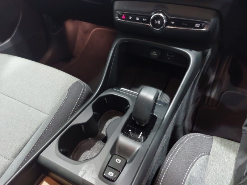 Used Volvo XC40 2023 for sale - 77503676: Photo 12