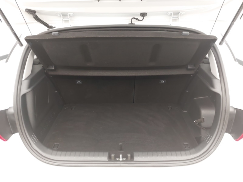 Used Hyundai i20 2022 for sale - 76548427: Photo 8