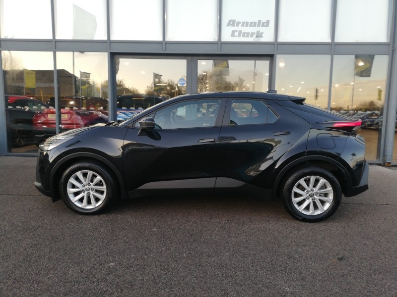 Used Toyota C-HR 2024 for sale - 76636526: Photo 4