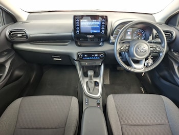 Used Toyota Yaris 2023 for sale - 79513427: Photo