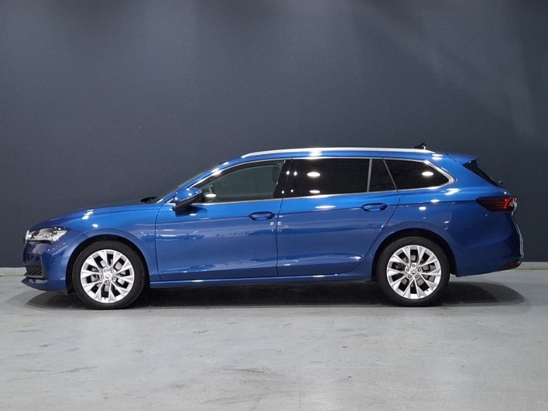 Used Skoda Superb 2025 for sale - 77933814: Photo 4