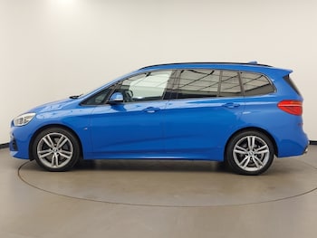 Used BMW 2 Series 2021 for sale - 76392580: Photo