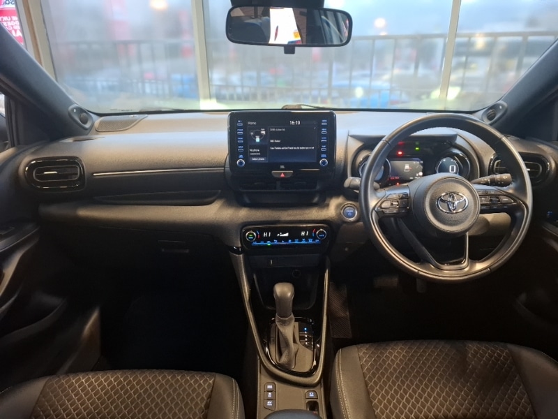 Used Toyota Yaris 2021 for sale - 77874642: Photo 2