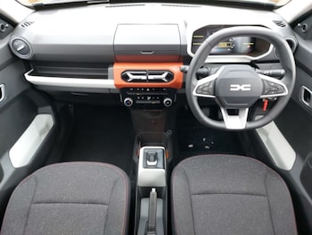 Used Dacia Spring 2025 for sale - 76880698: Photo