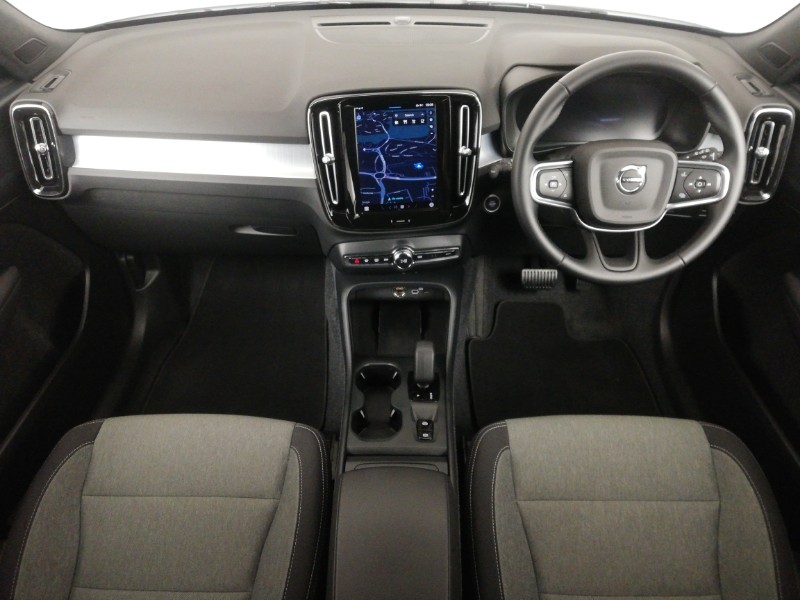 Used Volvo XC40 2024 for sale - 76849277: Photo 2