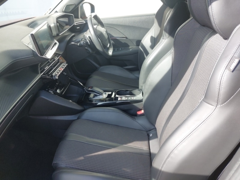 Used Peugeot 2008 2021 for sale - 77933803: Photo 5