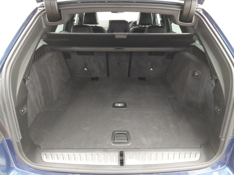 Used BMW 5 Series 2022 for sale - 77956120: Photo 8