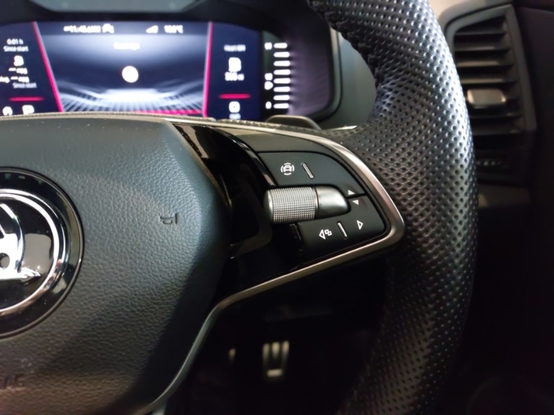 Used Skoda Karoq 2024 for sale - 76471941: Photo 11