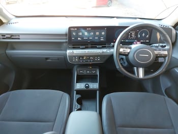 Used Hyundai KONA 2024 for sale - 77035342: Photo