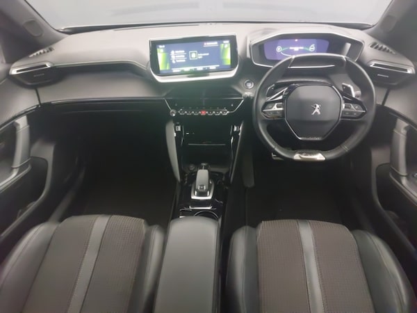 Used Peugeot 2008 2021 for sale - 76220996: Photo 2