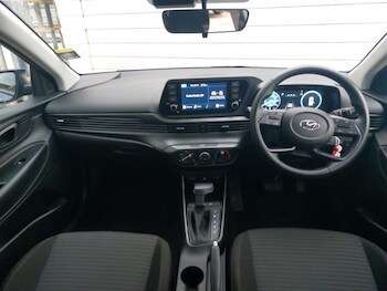 Used Hyundai i20 2023 for sale - 77253187: Photo