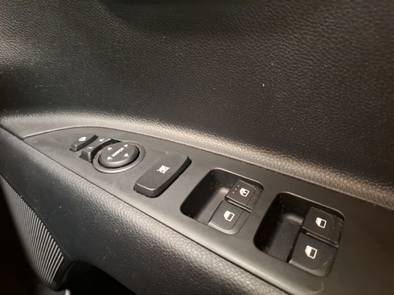 Used Kia Stonic 2021 for sale - 77924621: Photo 12