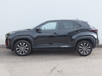 Used Toyota Yaris Cross 2022 for sale - 77933811: Photo