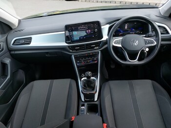 Used Volkswagen T-Roc 2023 for sale - 78238895: Photo