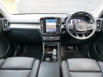 Used Volvo XC40 2024 for sale - 77294012: Photo