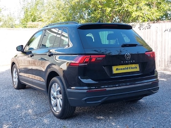 Used Volkswagen Tiguan 2020 for sale - 75887506: Photo