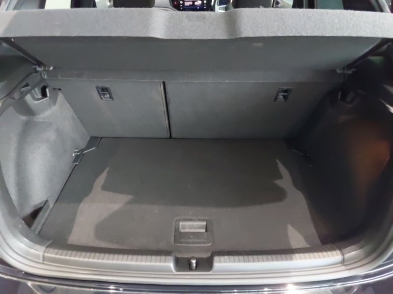 Used Volkswagen Polo 2024 for sale - 77266260: Photo 8