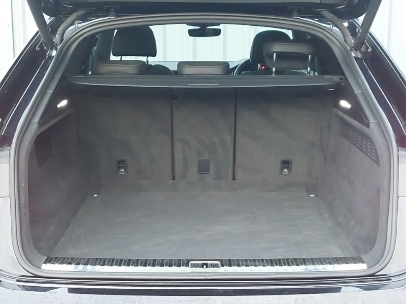 Used Audi Q8 2021 for sale - 77130305: Photo 8