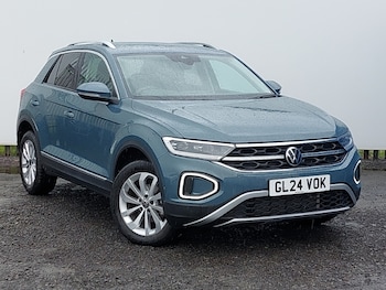 Used Volkswagen T-Roc 2024 for sale - 75731669: Photo