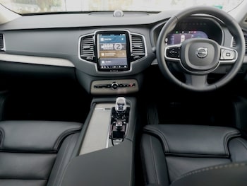 Used Volvo XC90 2024 for sale - 76920929: Photo