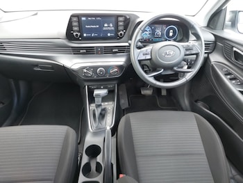 Used Hyundai i20 2023 for sale - 78993980: Photo