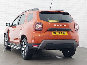Used Dacia Duster 2024 for sale - 76459685: Photo