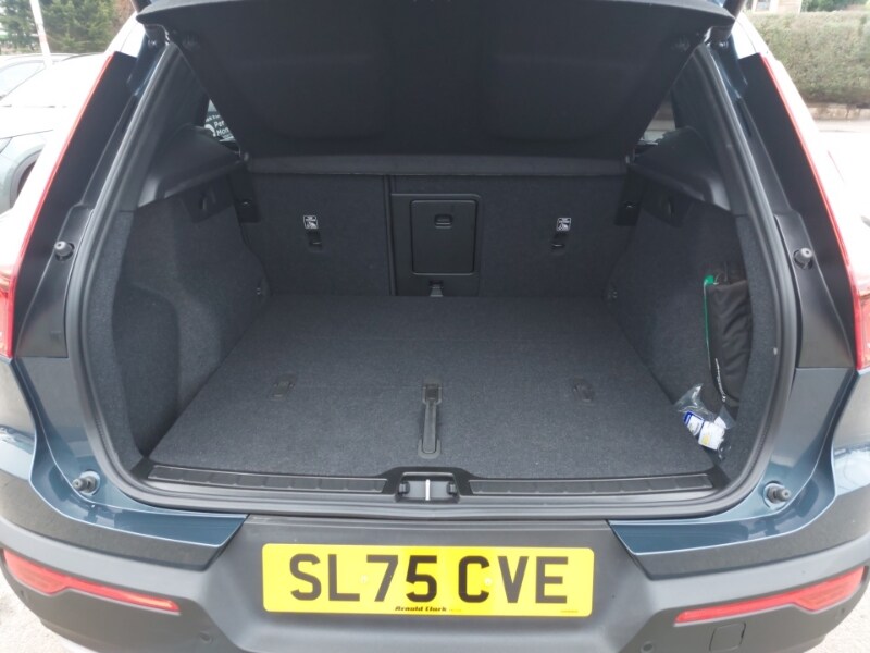 Used Volvo XC40 2025 for sale - 77556549: Photo 8