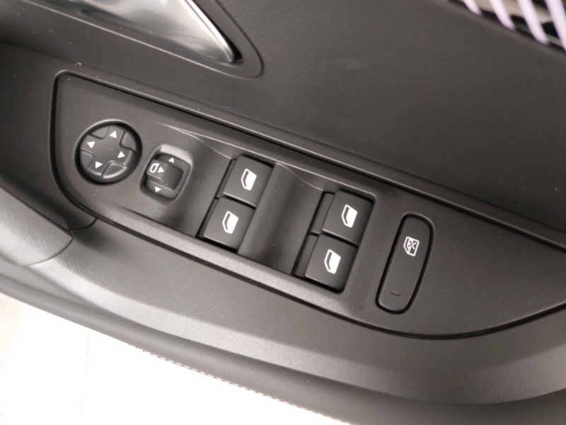 Used Peugeot 2008 2025 for sale - 77269998: Photo 11