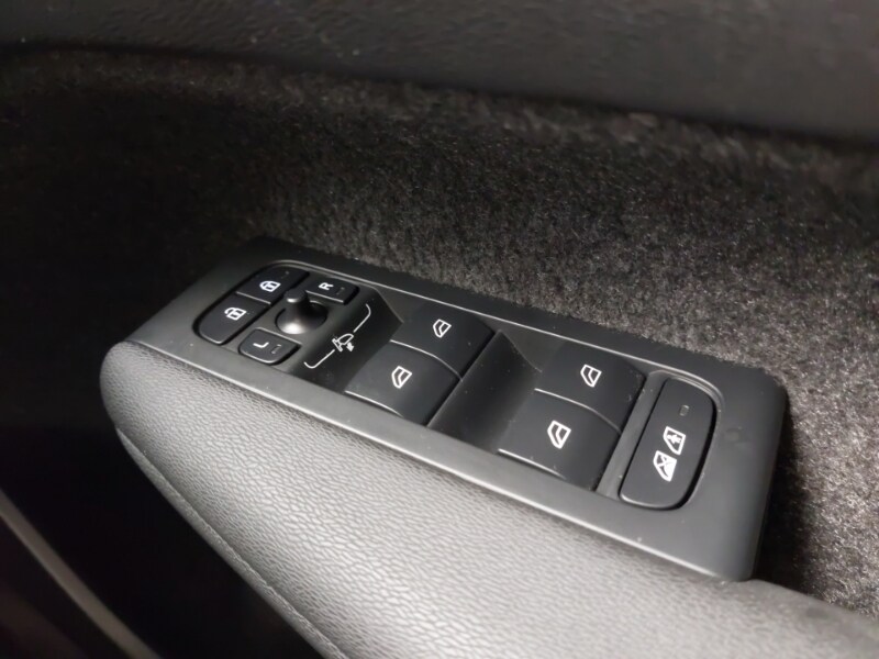 Used Volvo XC40 2024 for sale - 77923743: Photo 12