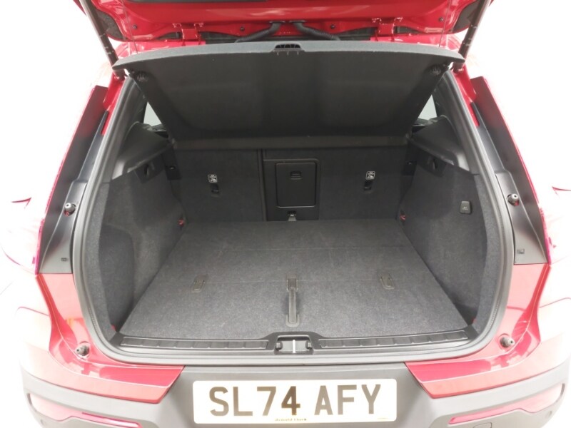 Used Volvo XC40 2024 for sale - 77923743: Photo 8