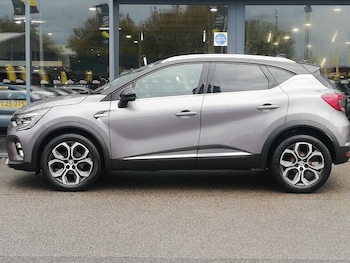 Used Renault Captur 2022 for sale - 78460892: Photo