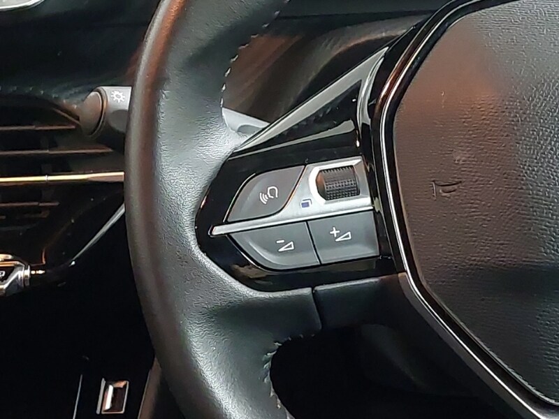 Used Peugeot 208 2023 for sale - 77035281: Photo 10