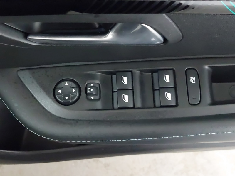 Used Peugeot 208 2023 for sale - 77035281: Photo 12