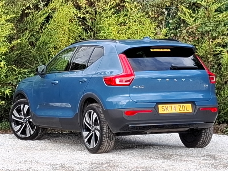 Used Volvo XC40 2024 for sale - 76440209: Photo 3