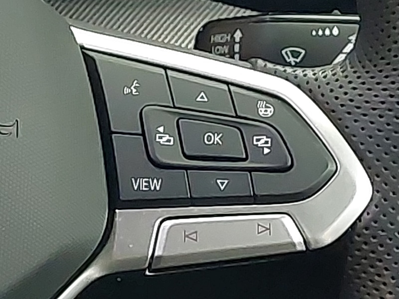 Used Volkswagen Golf 2024 for sale - 77395580: Photo 11