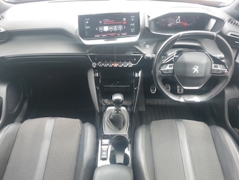 Used Peugeot 2008 2023 for sale - 79393182: Photo