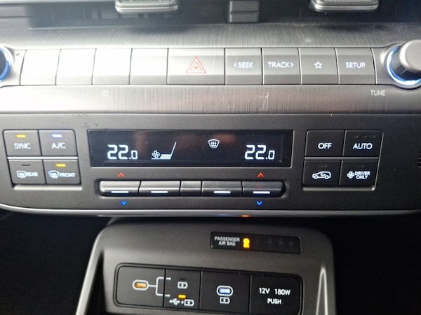 Used Hyundai KONA 2024 for sale - 76187482: Photo 10