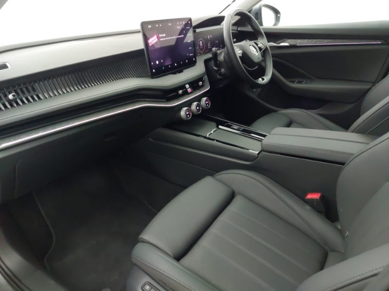 Used Skoda Superb 2024 for sale - 76348091: Photo 5