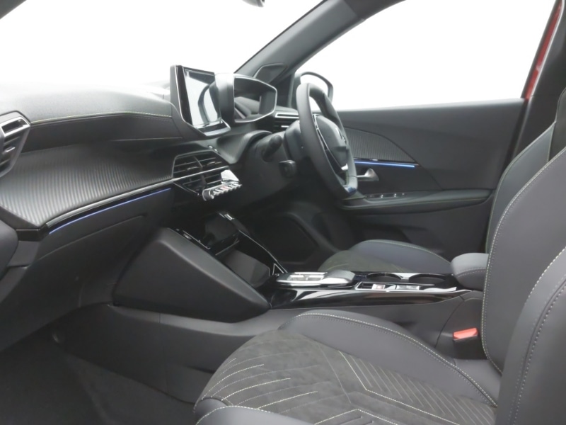 Used Peugeot 2008 2025 for sale - 76669655: Photo 5