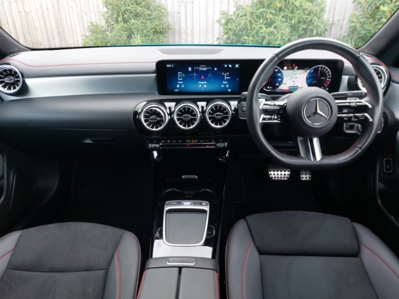 Used Mercedes-Benz CLA 2024 for sale - 76051537: Photo 2