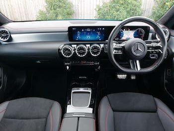 Used Mercedes-Benz CLA 2024 for sale - 76051537: Photo 2