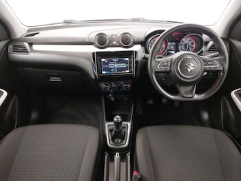 Used Suzuki Swift 2021 for sale - 75644683: Photo