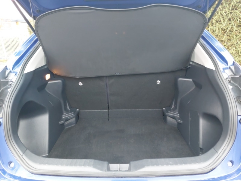 Used Toyota Yaris Cross 2022 for sale - 76749727: Photo 8