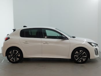 Used Peugeot 208 2024 for sale - 76764366: Photo