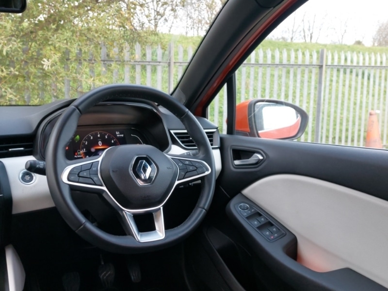 Used Renault Clio 2022 for sale - 76652157: Photo 10