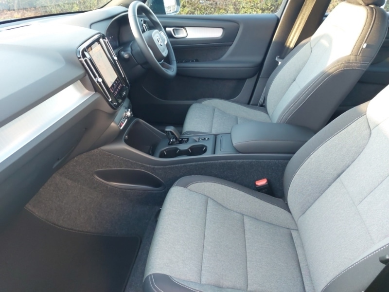 Used Volvo XC40 2025 for sale - 76639971: Photo 5