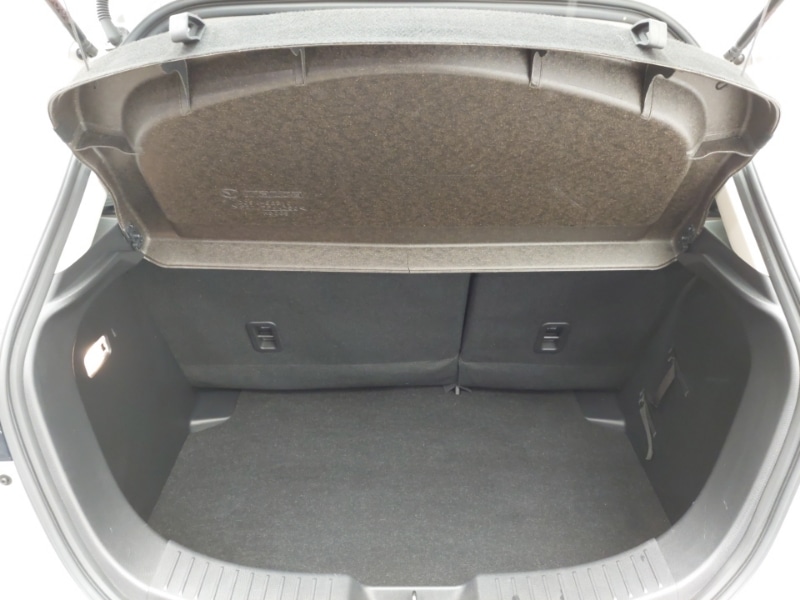 Used Mazda Mazda2 2023 for sale - 76764798: Photo 8