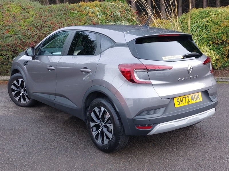 Used Renault Captur 2022 for sale - 76414259: Photo 3