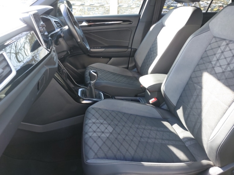 Used Volkswagen T-Roc 2023 for sale - 77732090: Photo 5